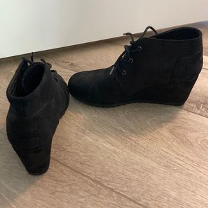 All Black BOB by Sketchers wedges. Size 8 in womens. Memory foam soles